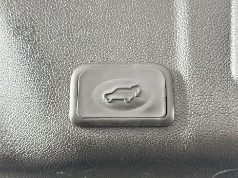 Used 2014 GMC Acadia SLT image 41