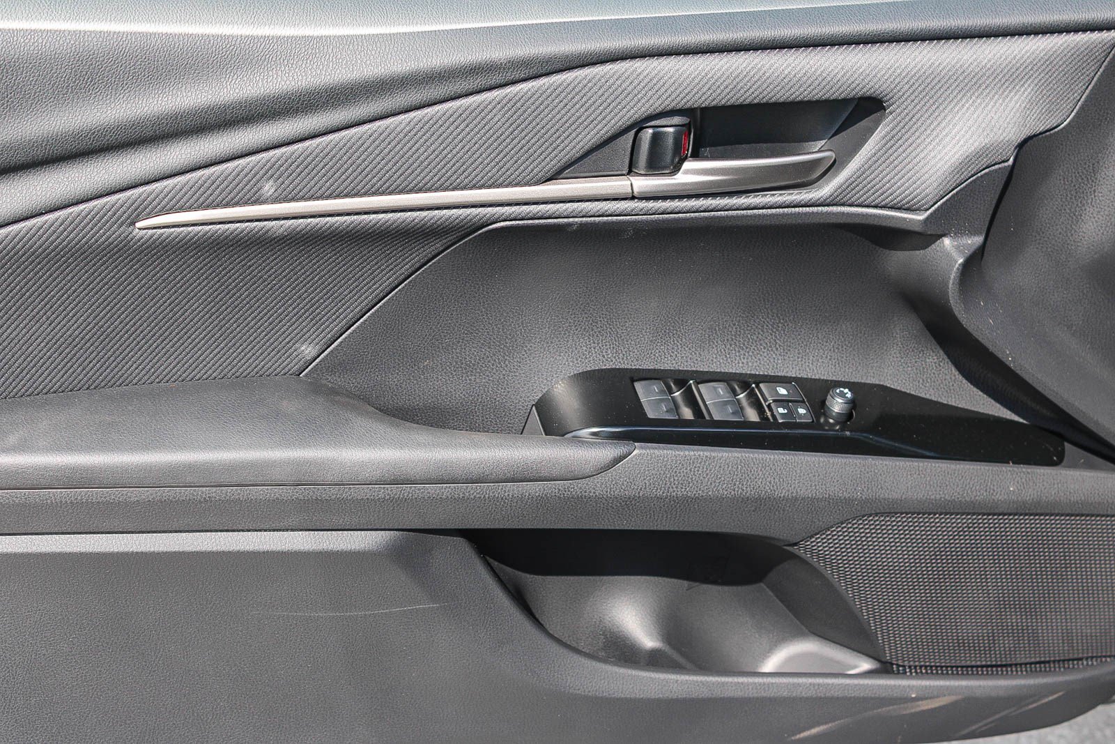 New 2026 Toyota Camry SE FWD image 23