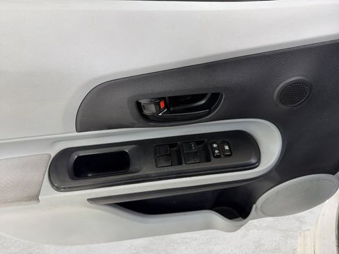 Used 2013 Toyota Prius C One FWD image 13