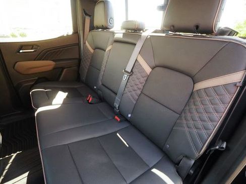Used 2023 GMC Canyon Denali AWD/4WD image 24