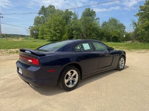 Used 2013 Dodge Charger SXT Plus RWD image 37