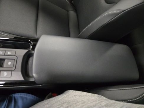 New 2026 Toyota Prius Plug-In Hybrid image 26