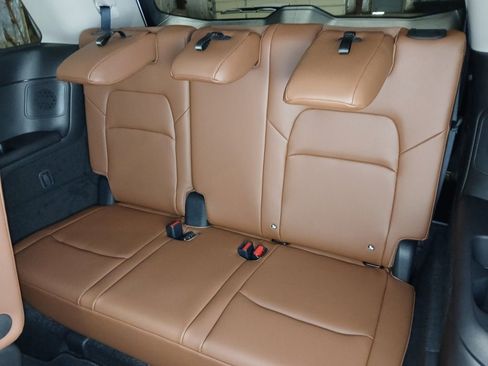 New 2025 Nissan Pathfinder Platinum w/ Lighting Package (N92) image 15