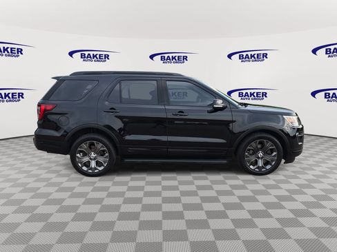 Used 2018 Ford Explorer Sport AWD/4WD image 4