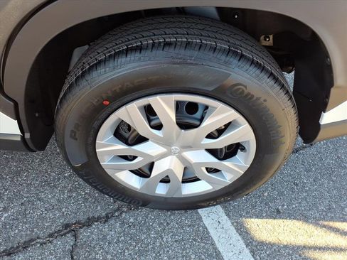 New 2026 Toyota Corolla Cross L image 8