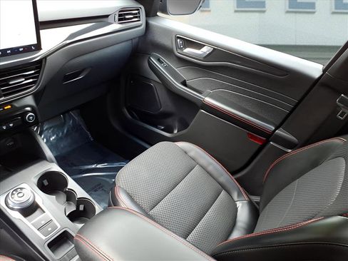 Used 2023 Ford Escape ST-Line Select w/ Tech Pack #2 image 19