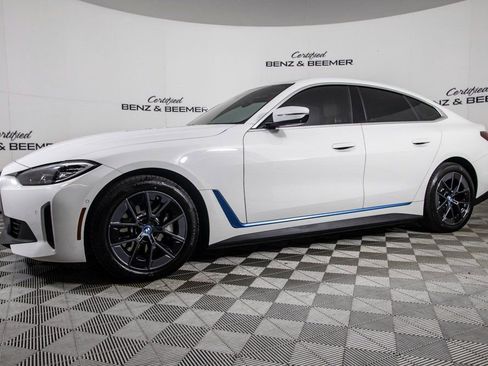 Used 2022 BMW i4 eDrive40 w/ Premium Package image 5