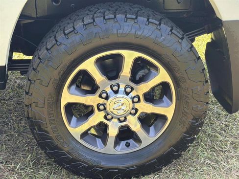Used 2022 RAM 3500 Limited AWD/4WD image 10