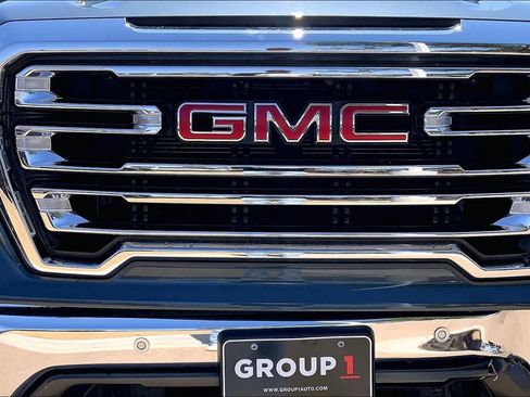 Used 2019 GMC Sierra 1500 SLT w/ SLT Premium Plus Package AWD/4WD image 30