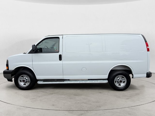 Used 2025 GMC Savana 2500 w/ Driver Convenience Package RWD image 8
