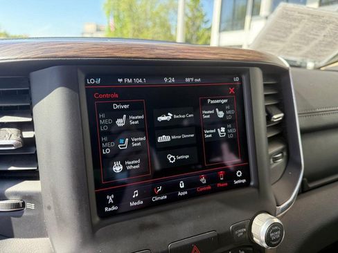 Used 2019 RAM 1500 Laramie AWD/4WD image 31