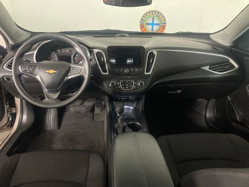 Used 2024 Chevrolet Malibu LT image 7