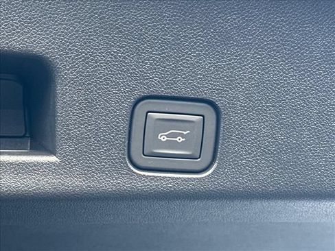 New 2026 GMC Acadia Denali Ultimate AWD/4WD image 13