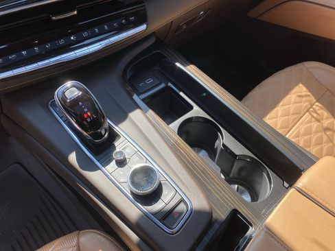 Used 2022 Cadillac Escalade ESV Sport w/ Touring Package image 26