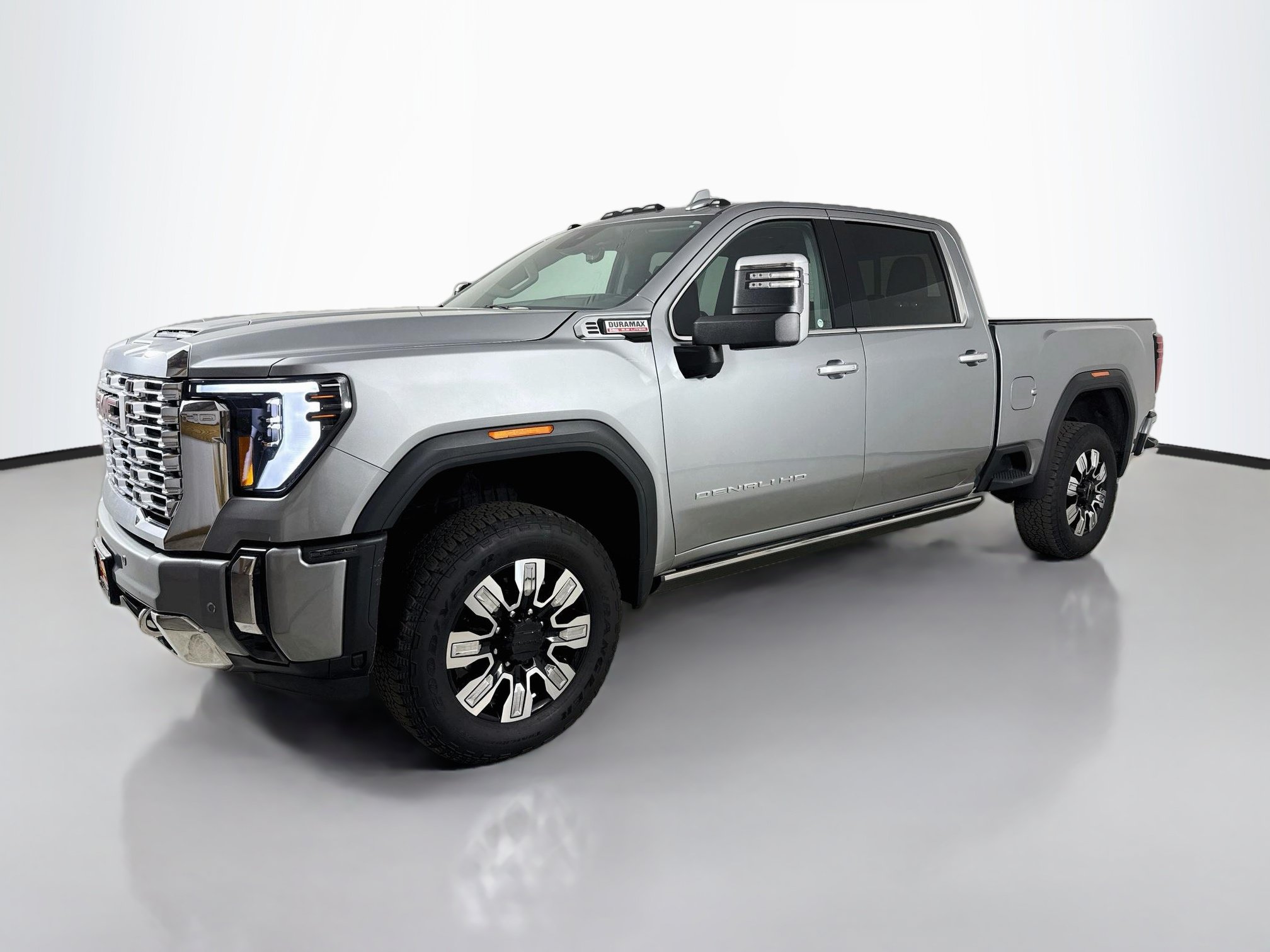 Used 2025 GMC Sierra 3500 Denali w/ Denali Reserve Package AWD/4WD image 3