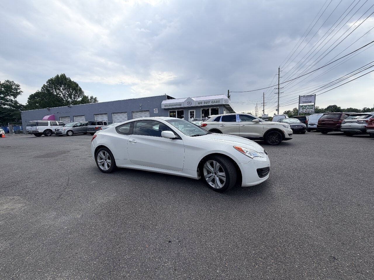 Used 2010 Hyundai Genesis 2.0T RWD image 7