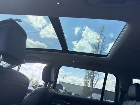 Used 2022 Jeep Grand Cherokee L Limited image 23