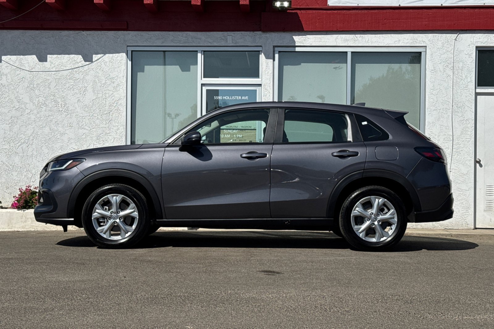 Used 2025 Honda HR-V LX image 7