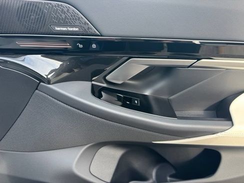 Certified 2026 BMW 530i RWD image 29