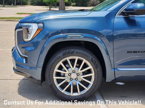 New 2026 GMC Terrain Denali w/ LPO, Black Badging Package AWD/4WD image 5