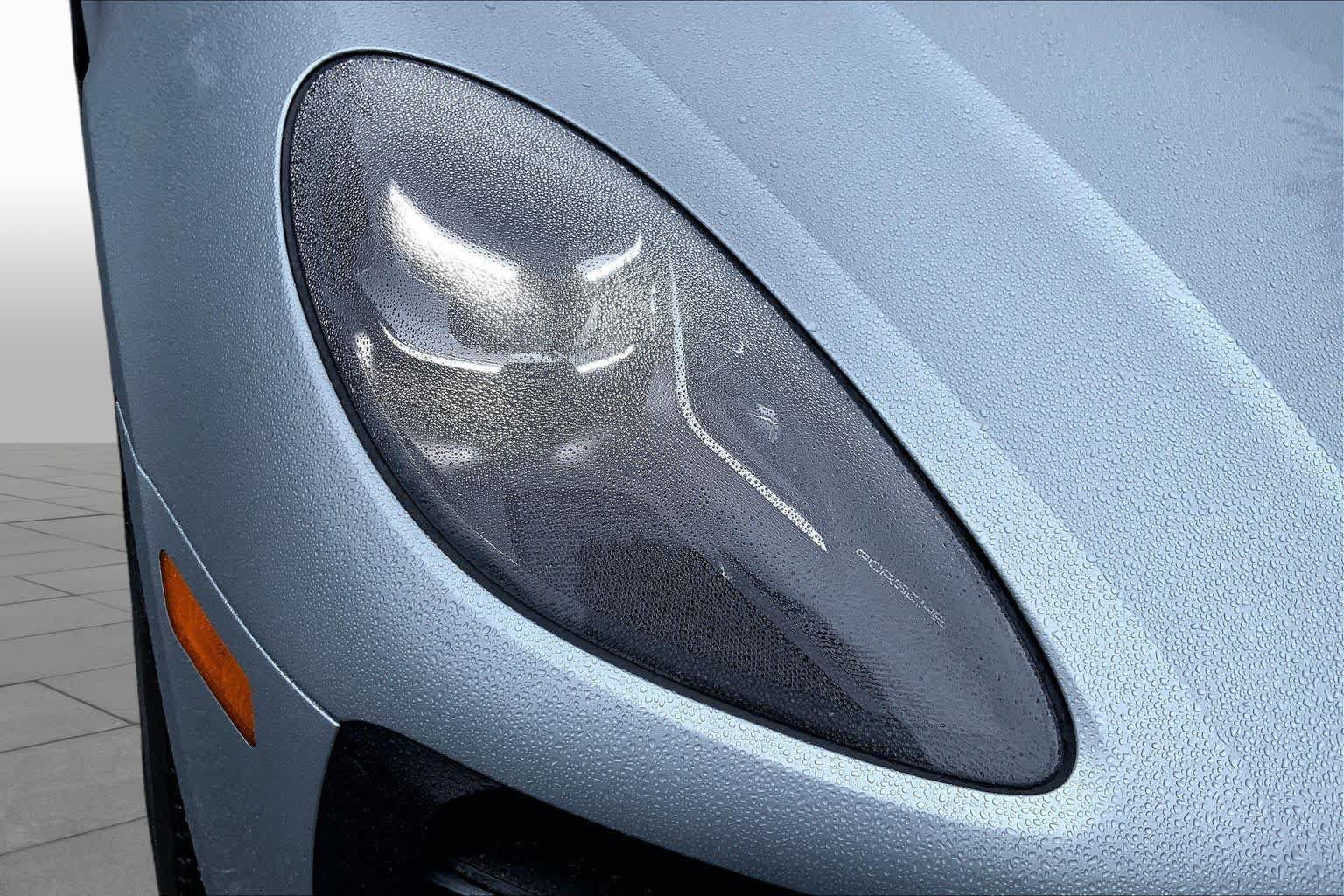 Used 2021 Porsche Macan AWD/4WD image 27