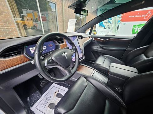 Used 2020 Tesla Model X Long Range AWD/4WD image 37