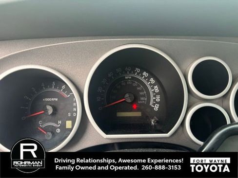 Used 2010 Toyota Tundra 4x4 Double Cab image 8