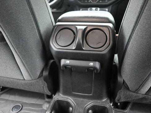 Used 2024 Jeep Wrangler Unlimited Sport AWD/4WD image 12