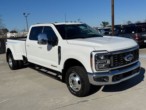 Certified 2023 Ford F350 Lariat w/ Lariat Ultimate Package image 6