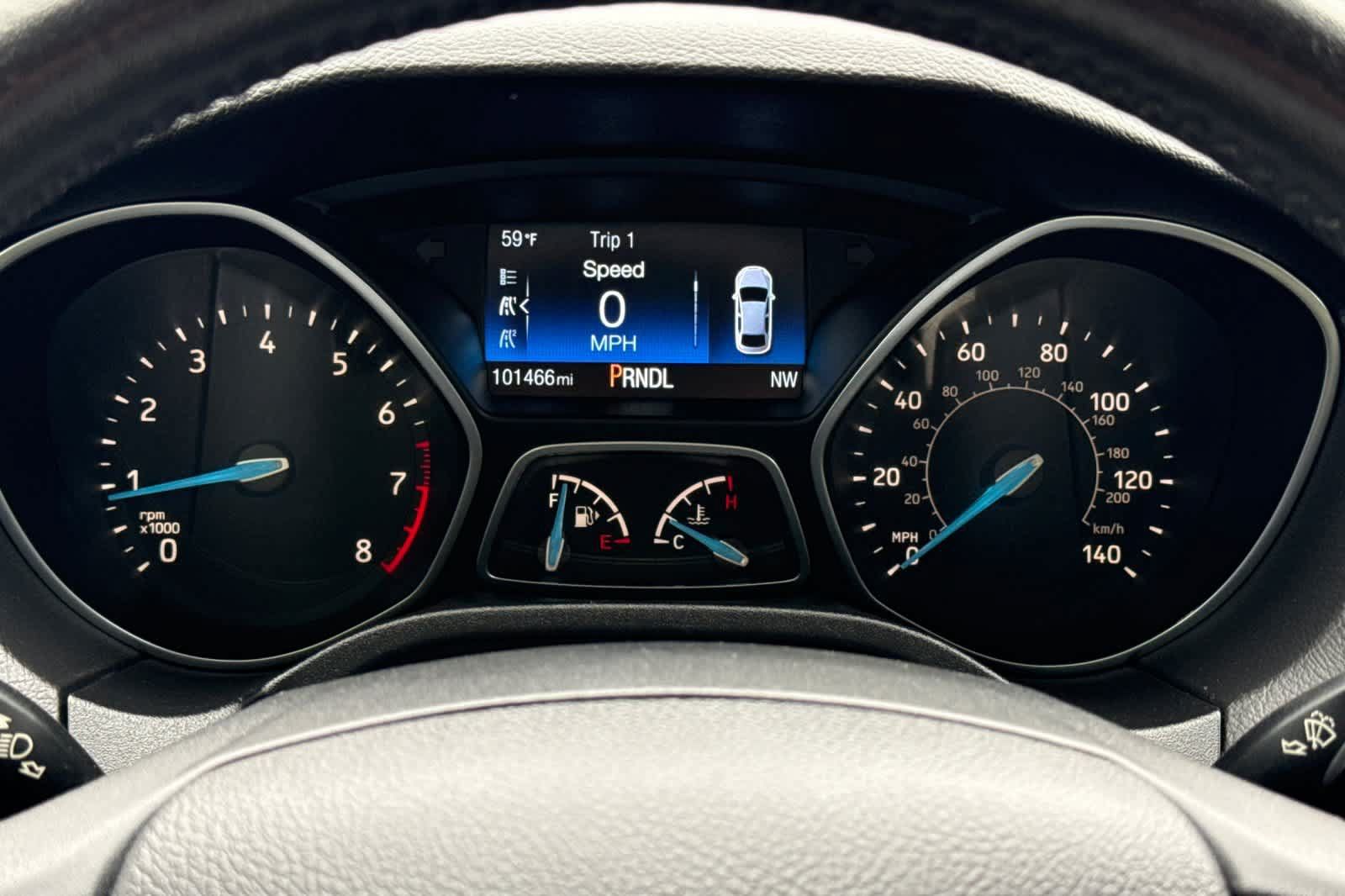 Used 2018 Ford Focus SE w/ Cold Weather Package FWD image 22