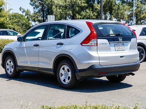 Used 2014 Honda CR-V LX image 2