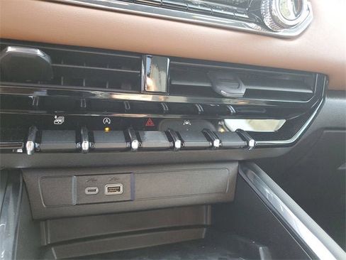 New 2025 GMC Canyon AT4 w/ Nightfall Edition image 24