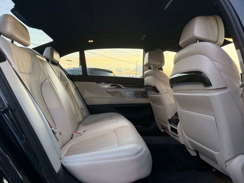Used 2016 BMW 750i xDrive image 34