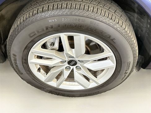 Used 2022 Audi Q5 2.0T Premium w/ Convenience Package image 11