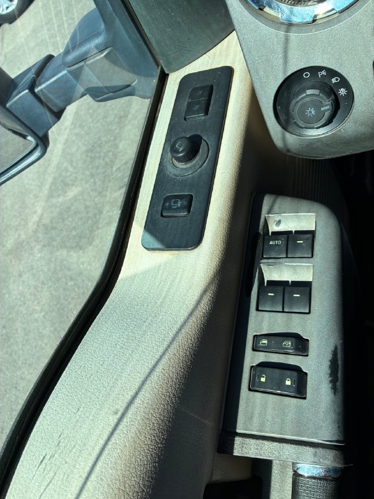 Used 2012 Ford F250 Lariat w/ Lariat Ultimate Pkg AWD/4WD image 17