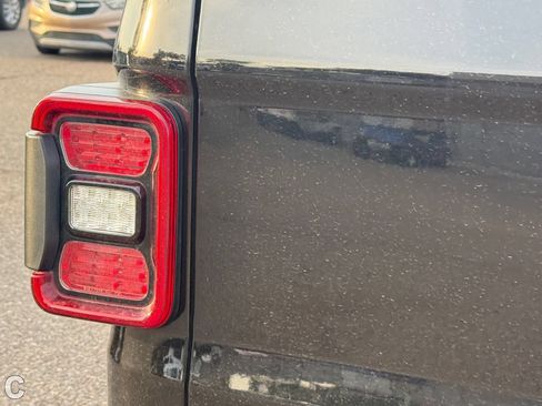 Used 2021 Jeep Gladiator Sport AWD/4WD image 12