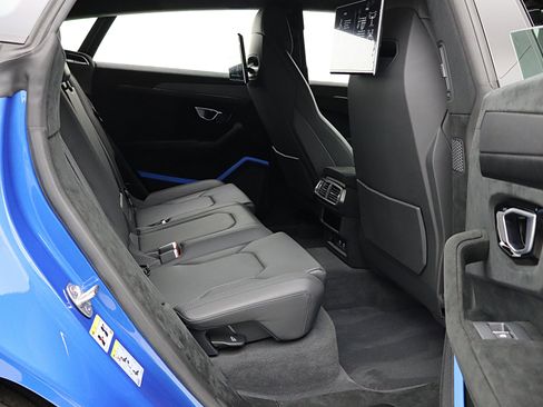 Used 2024 Lamborghini Urus Performante image 44