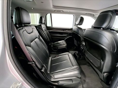 Used 2023 Jeep Grand Cherokee L Limited image 25
