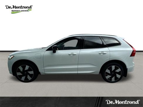 Used 2025 Volvo XC60 T8 Plus w/ Protection Package Premier image 3