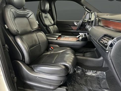 Used 2020 Lincoln Navigator Reserve w/ Equipment Group 208A Reserve image 36
