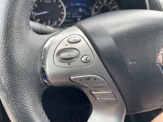 Used 2017 Nissan Murano SV FWD image 17