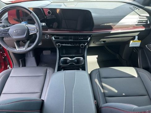 New 2026 Chevrolet Traverse Z71 w/ Enhanced Driving Package image 5