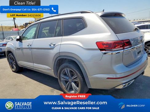 Used 2021 Volkswagen Atlas SE w/ Panoramic Sunroof Package FWD image 3