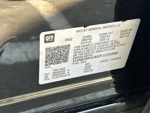 Used 2023 Chevrolet Traverse Premier w/ Redline Edition image 39