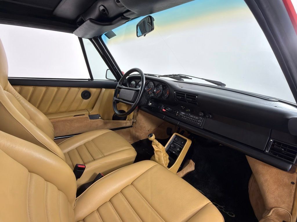 Used 1987 Porsche 911 Carrera RWD image 25