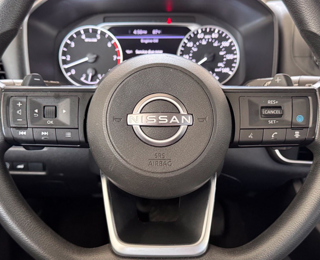 Used 2024 Nissan Rogue SV FWD image 6