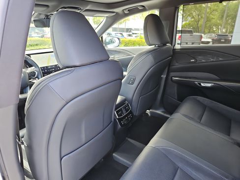 Used 2024 Lexus RX 450h AWD w/ Luxury Package image 16