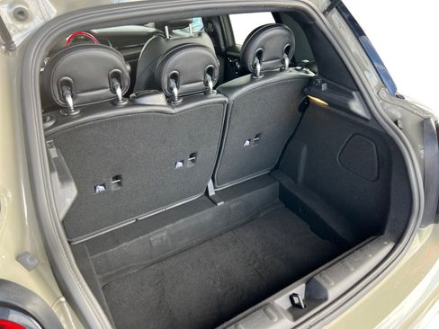 Used 2019 MINI Cooper S image 12