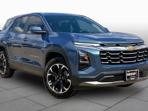 Used 2025 Chevrolet Equinox LT FWD image 3