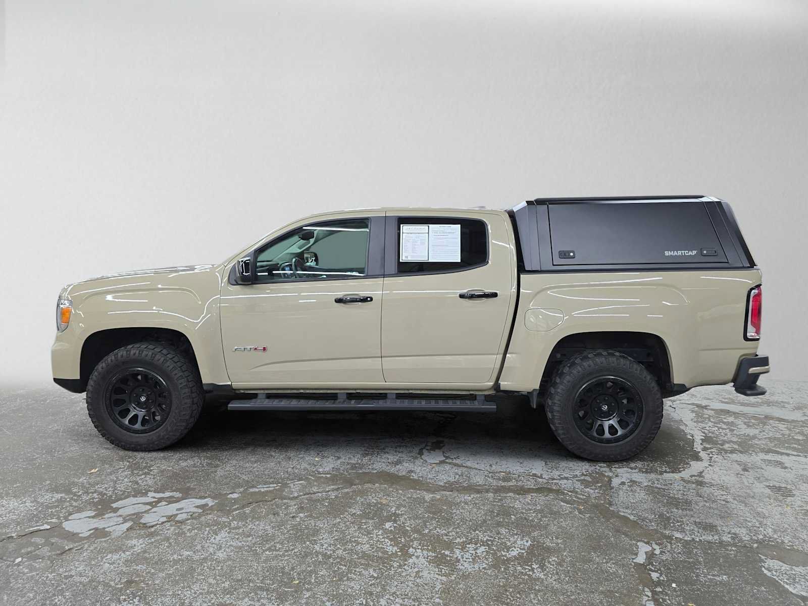 Used 2022 GMC Canyon AT4 w/ Trailering Package AWD/4WD image 6
